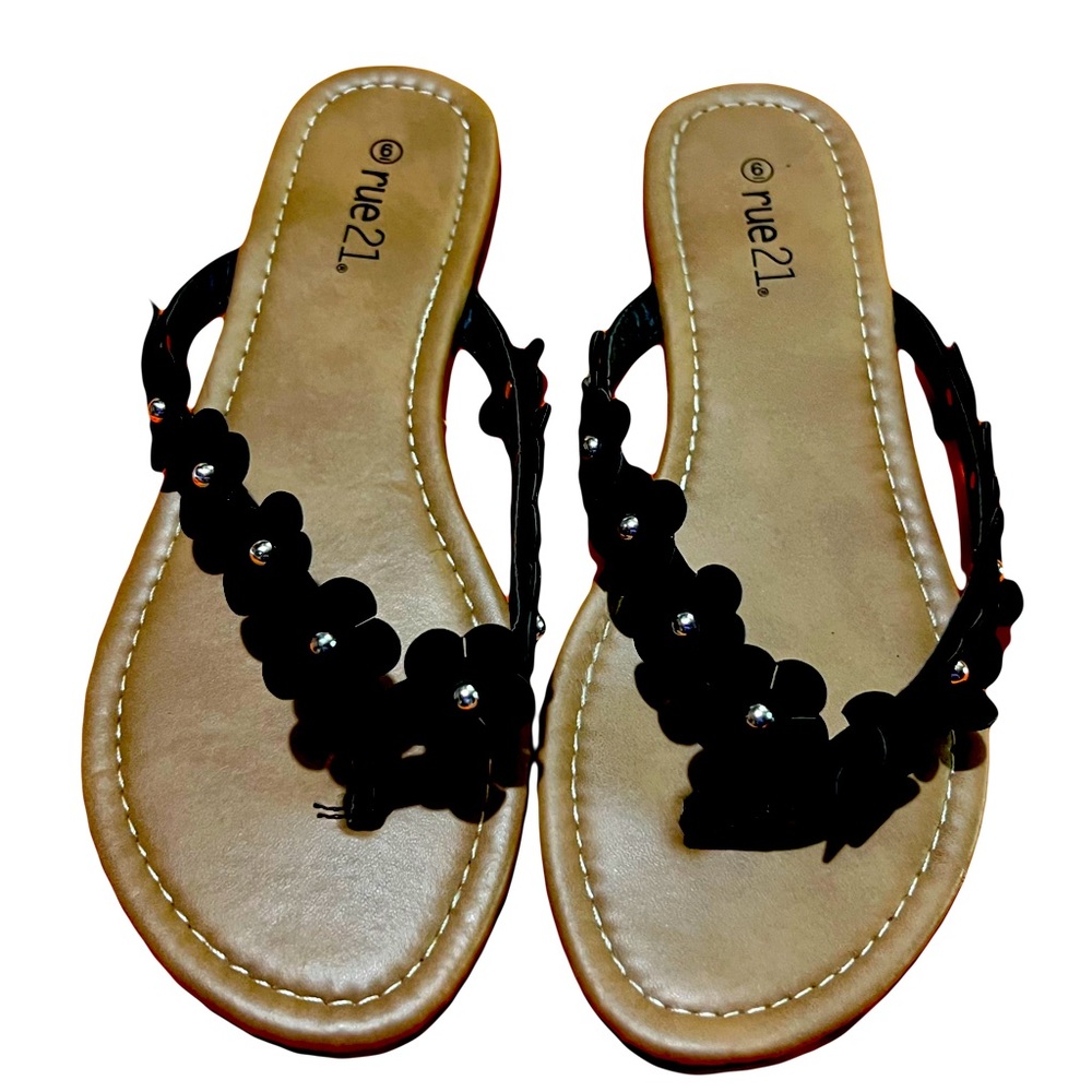Black Floral Strap Flip Flops
